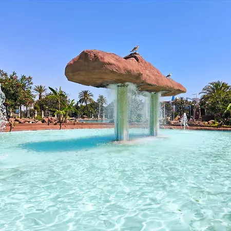In Parque Naciones With Communal Pool بيت ضيافة
