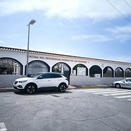 ゲストハウス In Parque Naciones With Communal Pool *